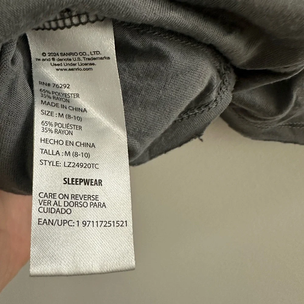 Hello Kitty Grey/Multi Distressed Short Sleeve Sleep T-Shirt. Size M(8-10) - Picture 11 of 11